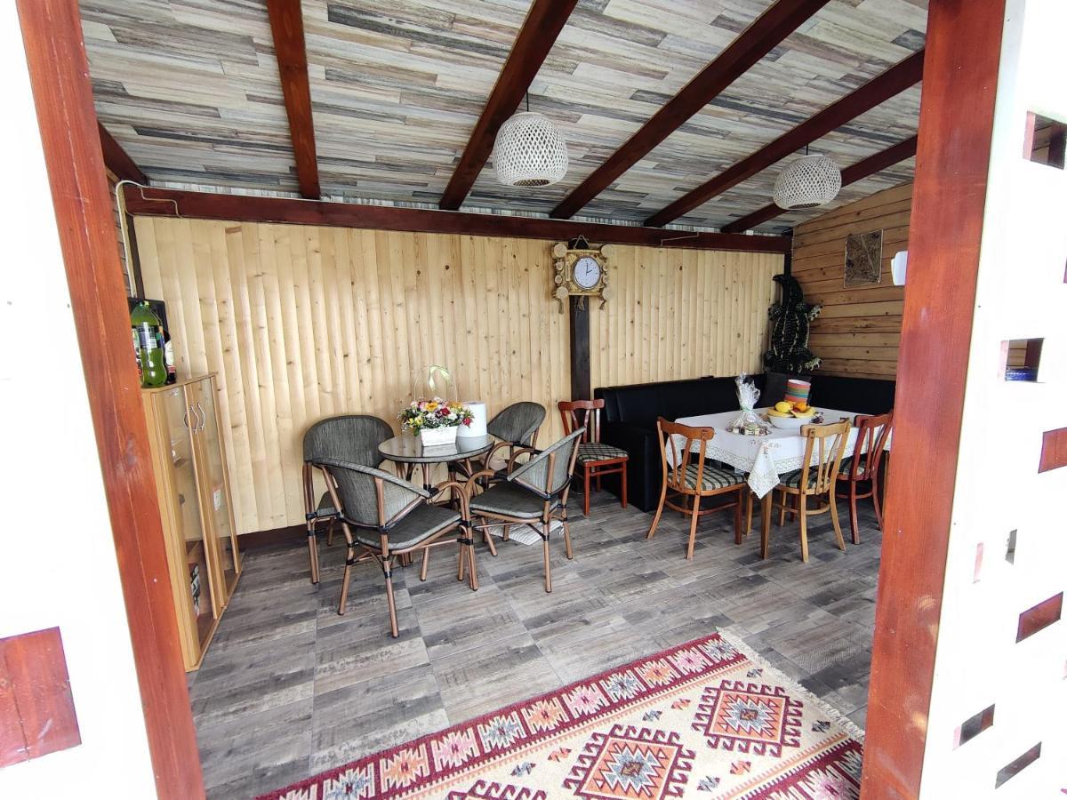Vizuina Lupului Hotel Gura Humorului Luaran gambar