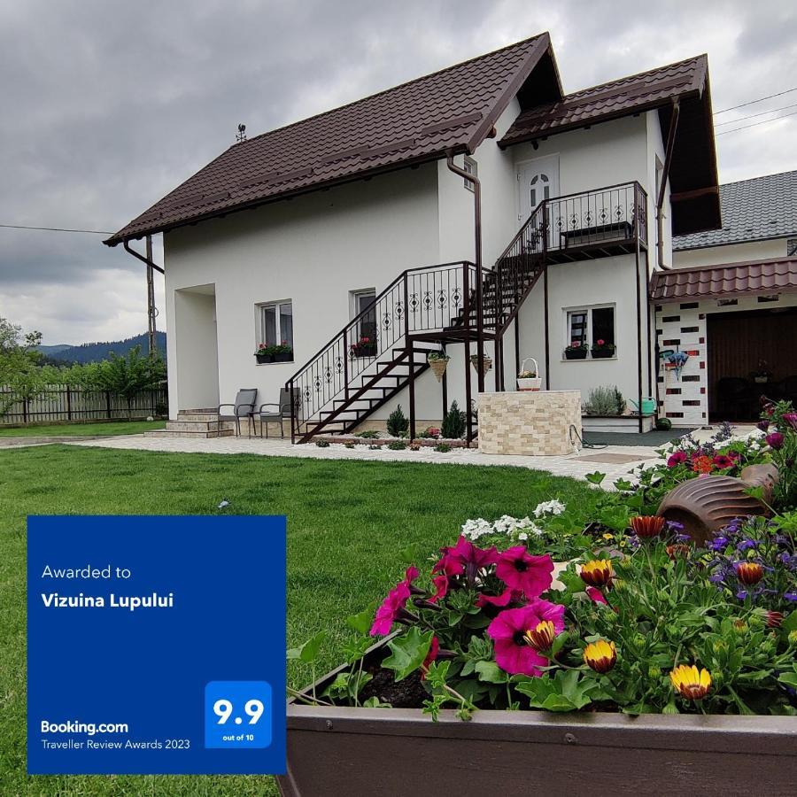 Vizuina Lupului Hotel Gura Humorului Luaran gambar